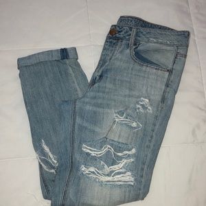 American Eagle Outfitters Ripped Mom Jeans
